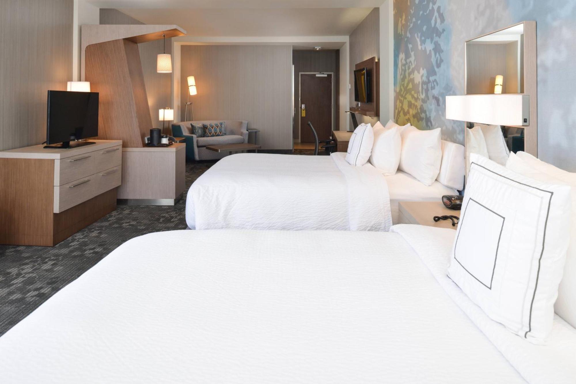 Готель Courtyard By Marriott St. Louis St. Peters Сейнт-Пітерс Екстер'єр фото